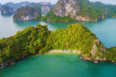Halong Bay - Cap La – Hanoi (B, Br)
